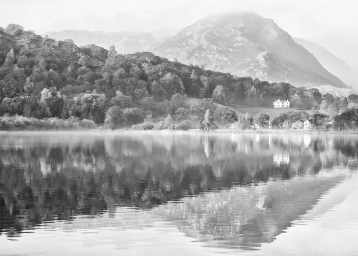 Framed Print : Lake Grasmere in the morning mist, Cumbria, UK
