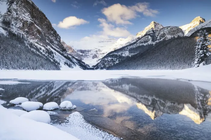 Framed Print : Lake Louise in Winter, Banff National Park, Alberta, Canada Framed Print : Lake Louise in Winter, Banff National Park, Alberta, Canada