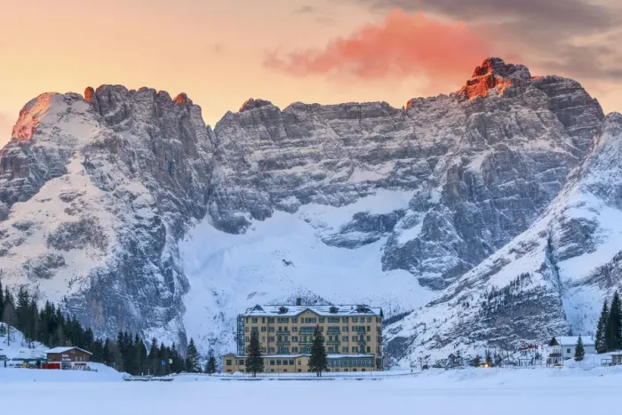 Framed Print : Lake Misurina and Sorapis mountain at sunrise Europe, Italy, Veneto, Belluno, Misurina Framed Print : Lake Misurina and Sorapis mountain at sunrise Europe, Italy, Veneto, Belluno, Misurina