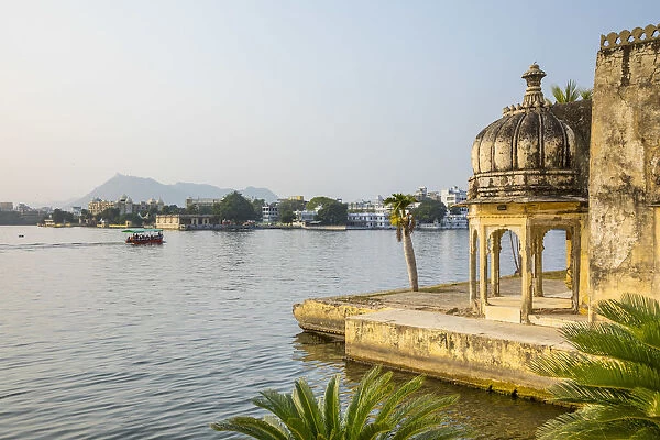 Lake Pichola, Udaipur, Rajasthan, India