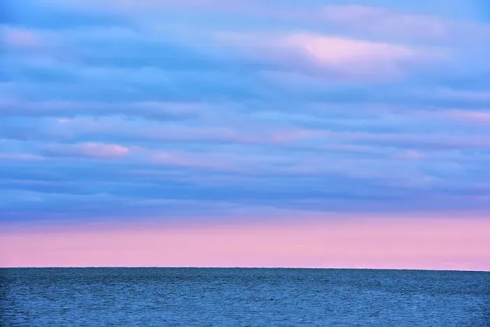 Framed Print : Lake Winnipeg. Gimli, Manitoba, Canada