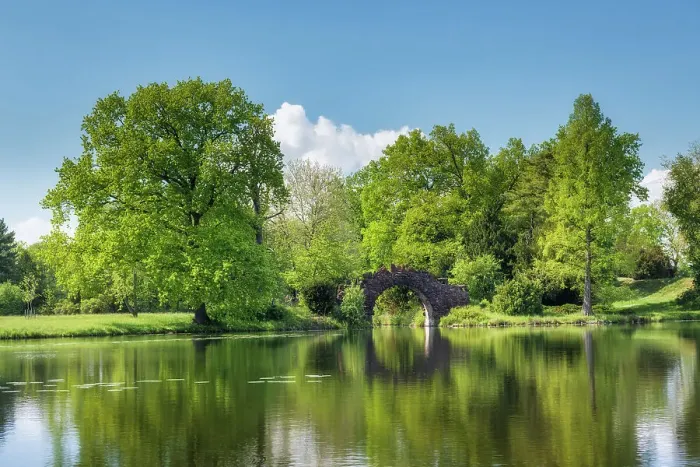 Framed Print : Lake Worlitz with stone bridge, Dessau-Worlitzer Garden Realm, English style landscape park, Unesco World Heritage site, Dessau-Worlitz, Saxony-Anhalt, Germany