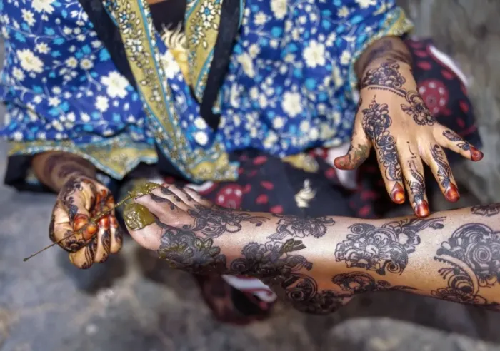 Framed Print : Lamu women are expert in intricate hand and body designs