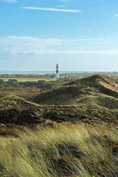 Langer Christian lighthouse and grass covered dune landscape, Kampen, Sylt, Nordfriesland, Schleswig-Holstein, Germany