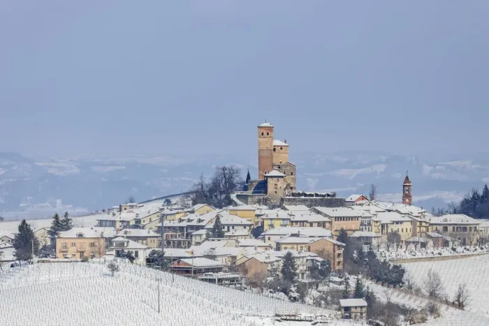 Framed Print : Langhe, Cuneo district, Piedmont, Italy. Langhe wine region winter snow, Serralunga Framed Print : Langhe, Cuneo district, Piedmont, Italy. Langhe wine region winter snow, Serralunga