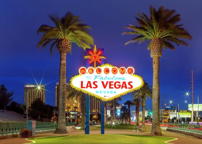 Framed Print : Las Vegas Famous Welcome Sign, Illuminated, Neon, Las Vegas, Nevada, USA Framed Print : Las Vegas Famous Welcome Sign, Illuminated, Neon, Las Vegas, Nevada, USA