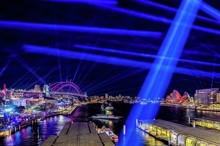 Framed Print : Laser light show over Harbour Bridge and Opera House during the Vivid Sydney festival, Sydney, New South Wales, Australia Framed Print : Laser light show over Harbour Bridge and Opera House during the Vivid Sydney festival, Sydney, New South Wales, Australia
