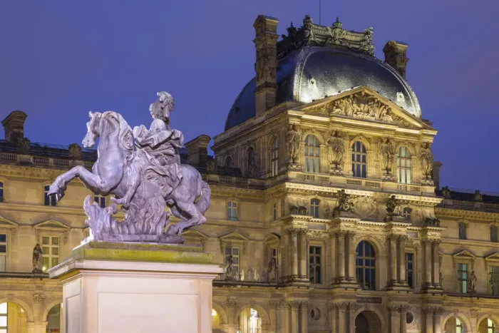Framed Print : Le Louvre, Paris, France