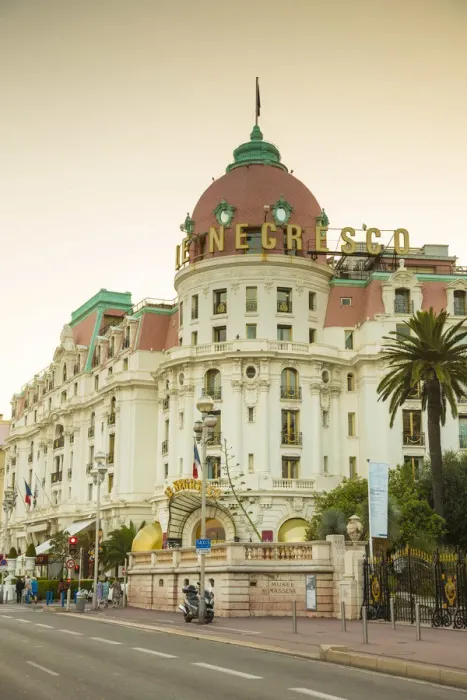 Framed Print : Le Negresco Hotel, Promenade des Anglais, Nice, Alpes-Maritimes, Provence-Alpes-Cote Framed Print : Le Negresco Hotel, Promenade des Anglais, Nice, Alpes-Maritimes, Provence-Alpes-Cote