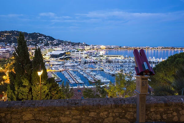 Le Vieux Port, Cannes, Alpes-Maritimes, Provence-Alpes-Cote D Azur, French