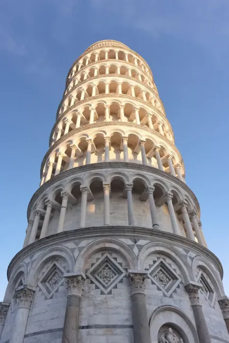 Framed Print : Leaning tower of Piazza dei Miracoli illuminated by a ray of sunshine Framed Print : Leaning tower of Piazza dei Miracoli illuminated by a ray of sunshine