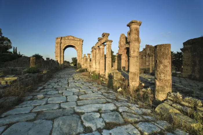 Framed Print : Lebanon, Tyre, Al Bass UNESCO site, Colonnaded Street and Roman Triumphal Arch Framed Print : Lebanon, Tyre, Al Bass UNESCO site, Colonnaded Street and Roman Triumphal Arch