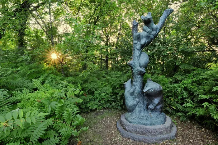 Framed Print : Leo Mol Gardens. Assiniboine Park. Bronze sculptures by internationally recognized sculptor Leo Mol. Winnipeg, Manitoba, Canada Framed Print : Leo Mol Gardens. Assiniboine Park. Bronze sculptures by internationally recognized sculptor Leo Mol. Winnipeg, Manitoba, Canada