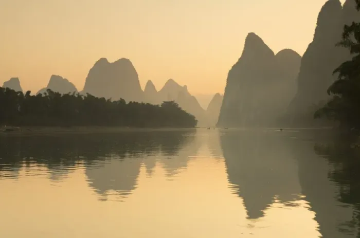 Framed Print : Li River at dawn, Xingping, Yangshuo, Guangxi, China Framed Print : Li River at dawn, Xingping, Yangshuo, Guangxi, China