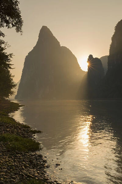 Li River at dawn, Xingping, Yangshuo, Guangxi, China
