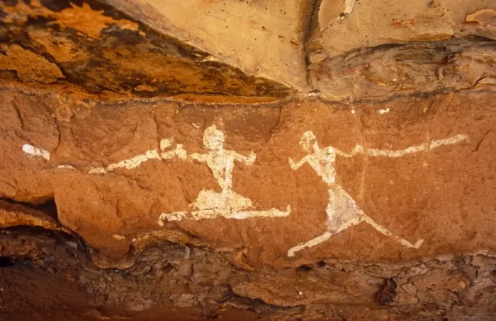 Framed Print : Libya, Fezzan, Jebel Akakus. A pair of running figures painted onto the walls of Uan Muhuggiag Framed Print : Libya, Fezzan, Jebel Akakus. A pair of running figures painted onto the walls of Uan Muhuggiag