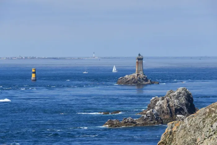 Framed Print : Lighthouse at Pointe du Raz, Plogoff, Cap Sizun, Departement Finistere, Brittany, France Framed Print : Lighthouse at Pointe du Raz, Plogoff, Cap Sizun, Departement Finistere, Brittany, France