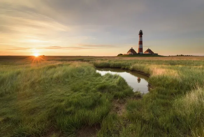 Framed Print : Lighthouse Westerhever at sunrise, Westerheversand, Schleswig-Holstein Wadden sea