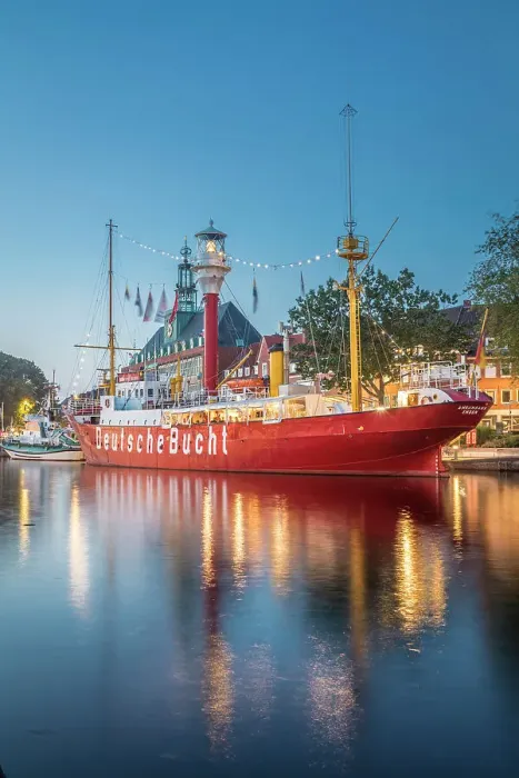 Framed Print : Lightship Amrumbank in the Ratsdelft at blue hour, Emden, East Frisia, Lower Saxony, Germany Framed Print : Lightship Amrumbank in the Ratsdelft at blue hour, Emden, East Frisia, Lower Saxony, Germany