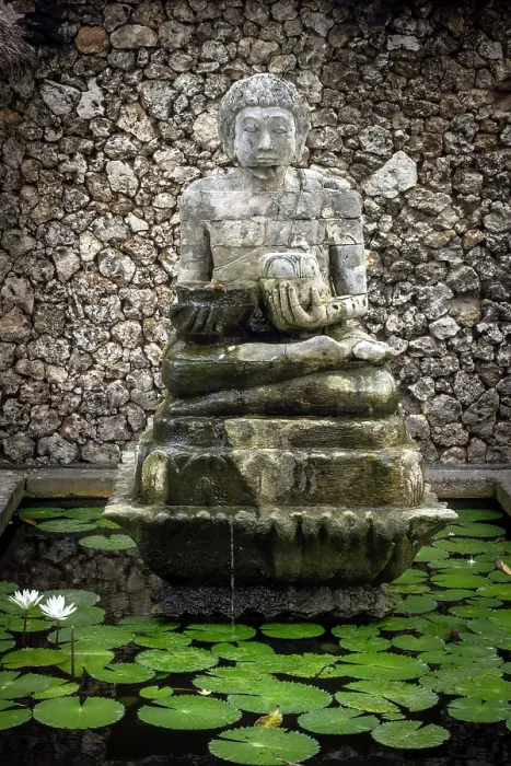 Framed Print : Lily pond and statue at the Oberoi Hote in Seminyak, Bali, Indonesia Framed Print : Lily pond and statue at the Oberoi Hote in Seminyak, Bali, Indonesia