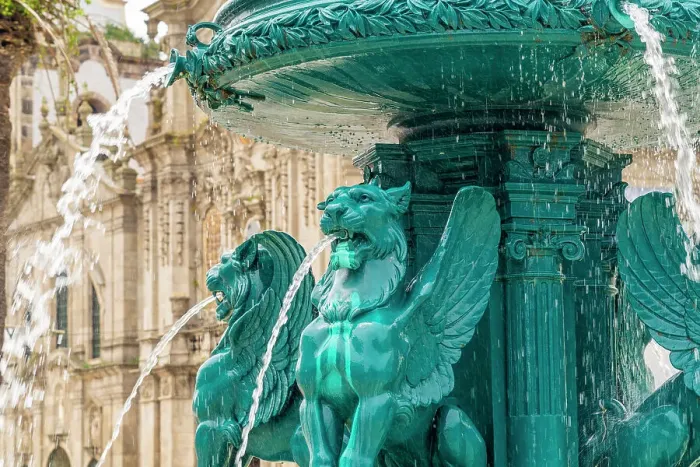 Framed Print : The Lion Fountain, Porto, Portugal, Europe Framed Print : The Lion Fountain, Porto, Portugal, Europe