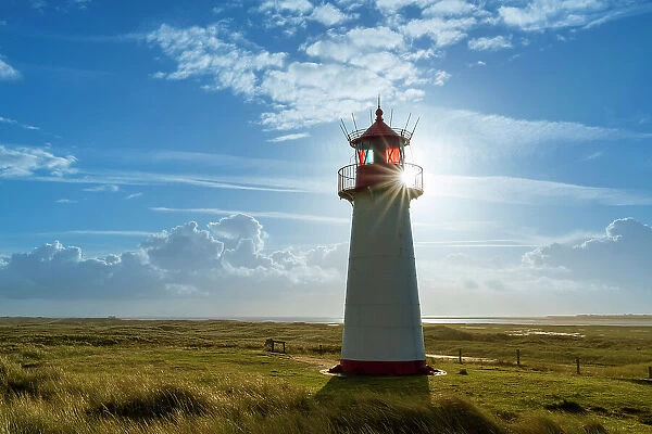 List-West lighthouse against sky, Ellenbogen, Sylt, Nordfriesland, Schleswig-Holstein, Germany