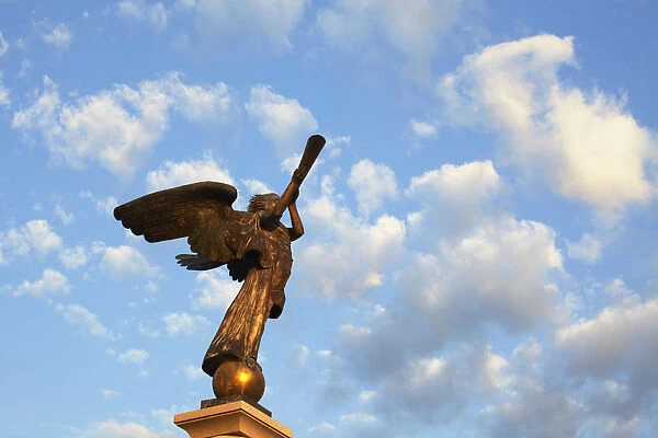 Lithuania, Vilnius, Uzupis District, Statue Of Angel Of Uzupis