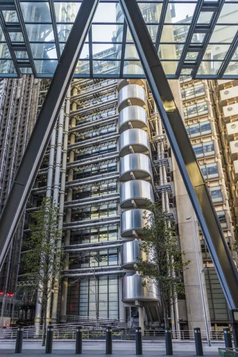 Framed Print : Lloyds Building, London, England Framed Print : Lloyds Building, London, England