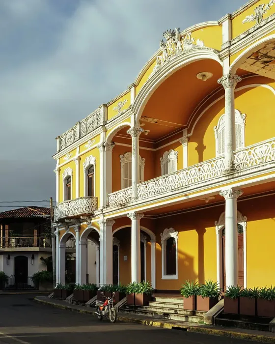 Framed Print : Local architecture, Granada, Nicaragua. Central America Framed Print : Local architecture, Granada, Nicaragua. Central America