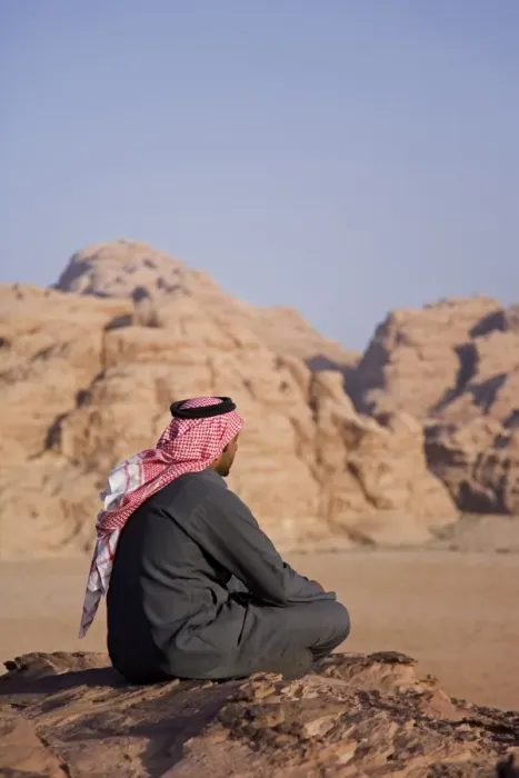 Framed Print : A local bedouin man looks out over Wadi Rum, Jordan (MR) Framed Print : A local bedouin man looks out over Wadi Rum, Jordan (MR)