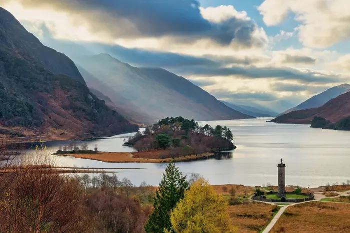 Framed Print : Loch Sheil & Glenfinnan Monument, Glenfinnan, Highland Region, Scotland Framed Print : Loch Sheil & Glenfinnan Monument, Glenfinnan, Highland Region, Scotland