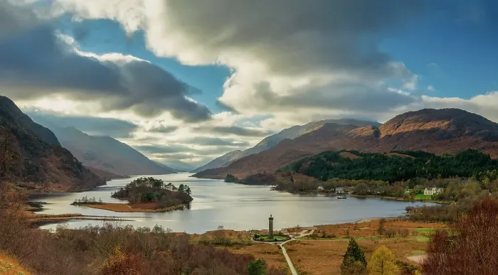 Framed Print : Loch Sheil & Glenfinnan Monument, Glenfinnan, Highland Region, Scotland Framed Print : Loch Sheil & Glenfinnan Monument, Glenfinnan, Highland Region, Scotland