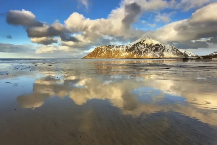 Framed Print : Lofoten, Norway. The famous beach with the last reflections at sunset Framed Print : Lofoten, Norway. The famous beach with the last reflections at sunset