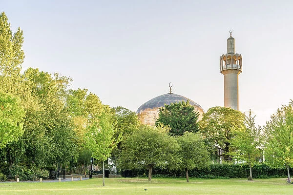 London Central Mosque, Regents park, London, England, UK