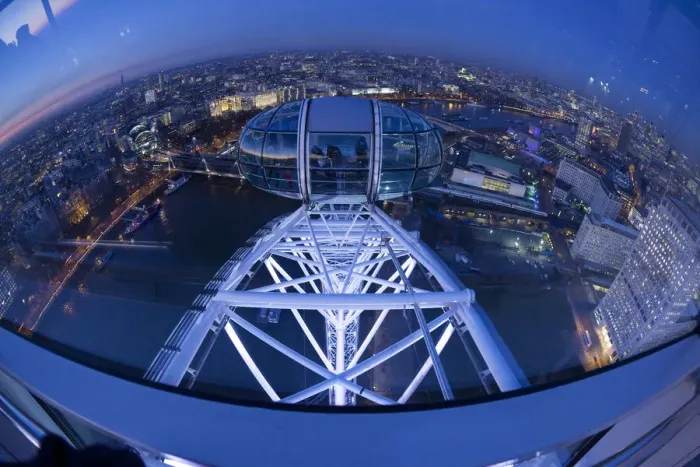 Framed Print : London Eye / Millennium Wheel, London, England Framed Print : London Eye / Millennium Wheel, London, England