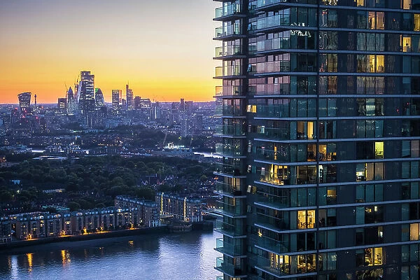 London skyline from Canary Wharf, London, England, UK