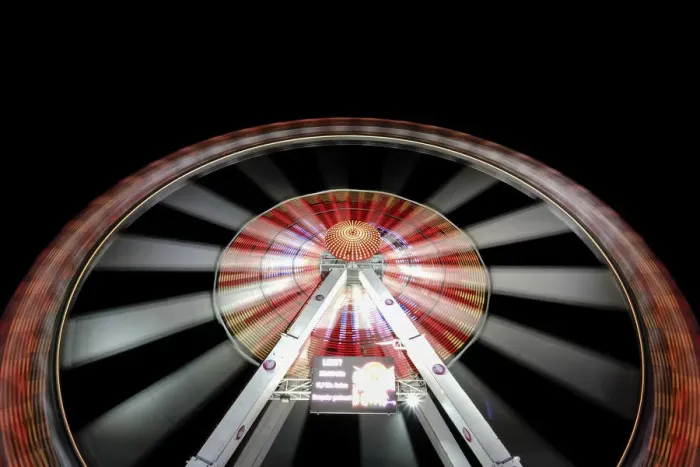Framed Print : Long exposure of illuminated ferris wheel at Hamburger DOM funfair at night, St. Pauli Framed Print : Long exposure of illuminated ferris wheel at Hamburger DOM funfair at night, St. Pauli