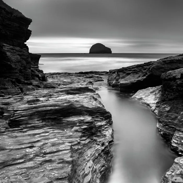Framed Print : Long exposure image, Trebarwith Strand, Cornwall, England Framed Print : Long exposure image, Trebarwith Strand, Cornwall, England