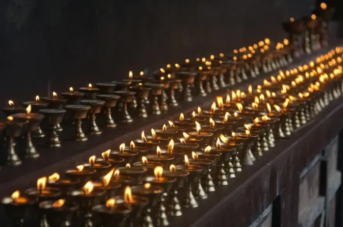 Framed Print : A long line of butter lamps burning at the Changangkha Temple, a fine 15th century temple Framed Print : A long line of butter lamps burning at the Changangkha Temple, a fine 15th century temple