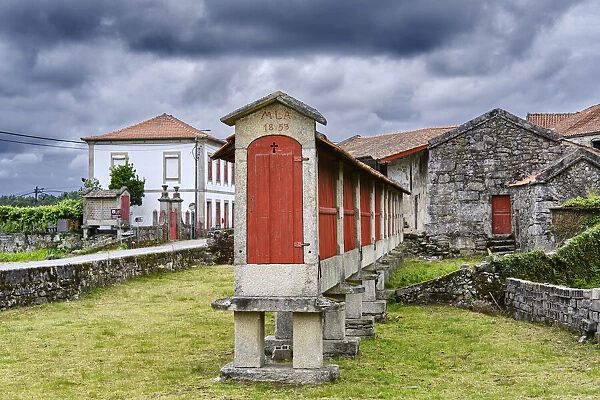 The longest granary (espigueiro) in Portugal with 29, 40m, dating back to 1853