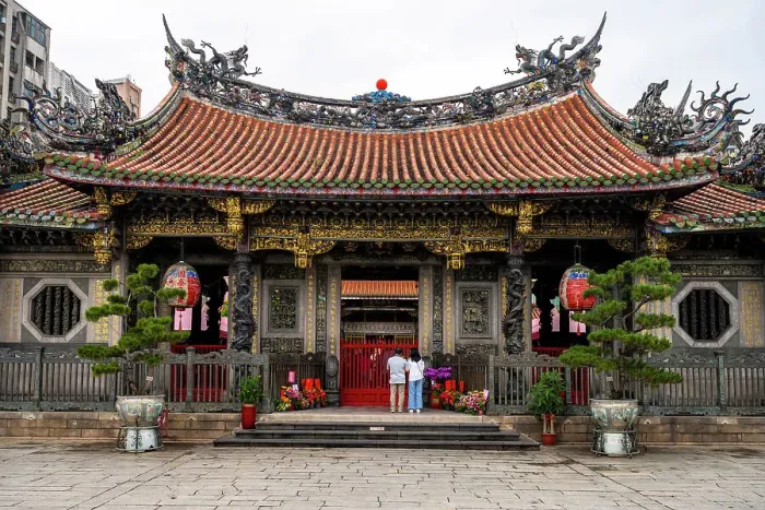 Framed Print : Longshan Temple, Taipei, Taiwan Framed Print : Longshan Temple, Taipei, Taiwan
