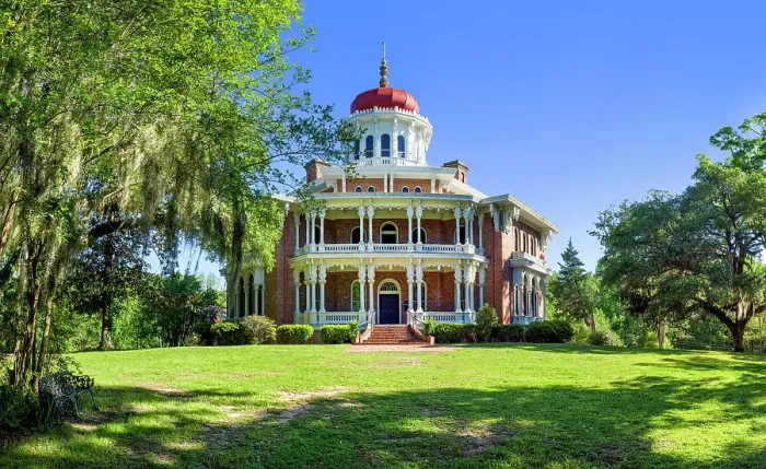 Framed Print : Longwood historic Antebellum Octagonal Mansion, ca. 1859, National Historic Landmark, largest octagonal house in the USA, Natchez, Mississippi, USA Framed Print : Longwood historic Antebellum Octagonal Mansion, ca. 1859, National Historic Landmark, largest octagonal house in the USA, Natchez, Mississippi, USA