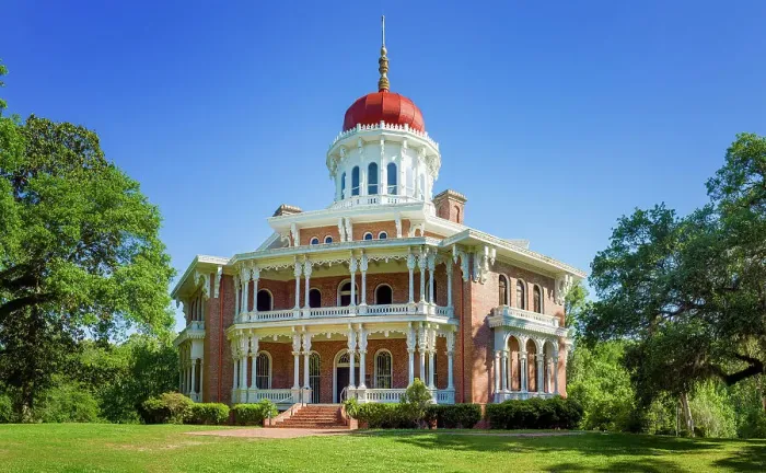 Framed Print : Longwood historic Antebellum Octagonal Mansion, ca. 1859, National Historic Landmark, largest octagonal house in the USA, Natchez, Mississippi, USA Framed Print : Longwood historic Antebellum Octagonal Mansion, ca. 1859, National Historic Landmark, largest octagonal house in the USA, Natchez, Mississippi, USA