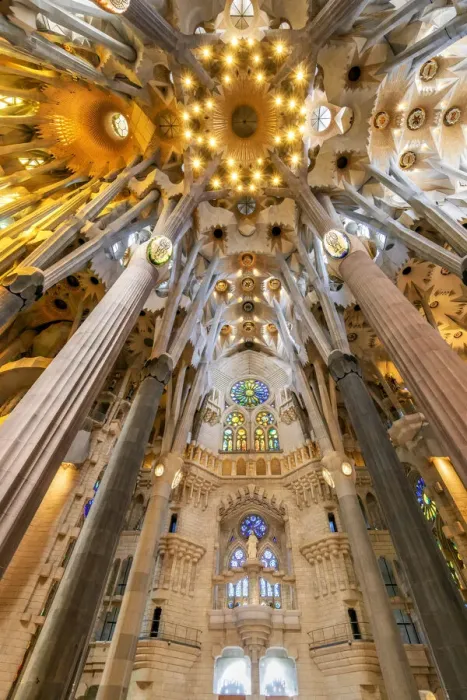 Framed Print : Low angle view of the ceiling in the nave, Sagrada Familia, Barcelona, Catalonia, Spain Framed Print : Low angle view of the ceiling in the nave, Sagrada Familia, Barcelona, Catalonia, Spain