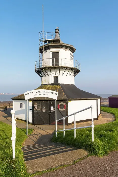Framed Print : The Low Lighthouse, now a maritime museum, Harwich, Essex, England Framed Print : The Low Lighthouse, now a maritime museum, Harwich, Essex, England