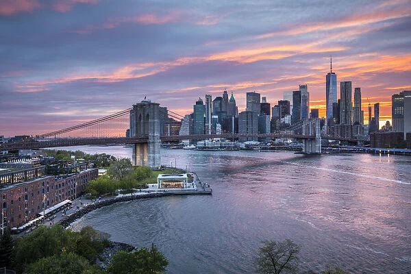 Lower Manhattan & Brooklyn Bridge, New York City, USA
