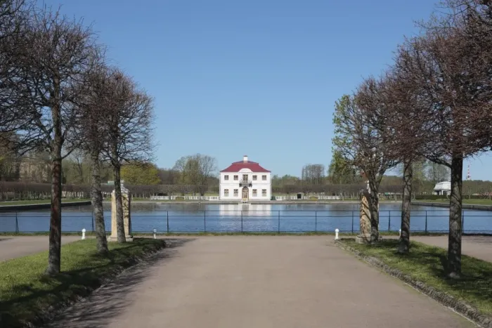 Framed Print : Lower park, Marly palace, Peterhof, near St
