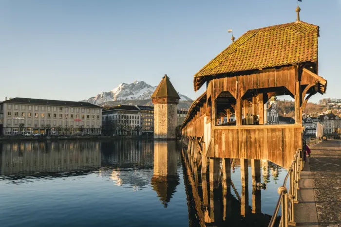Framed Print : Lucerne, Switzerland. KapellbrAocke (Chapel Bridge) on Reuss river and mount Pilatus Framed Print : Lucerne, Switzerland. KapellbrAocke (Chapel Bridge) on Reuss river and mount Pilatus