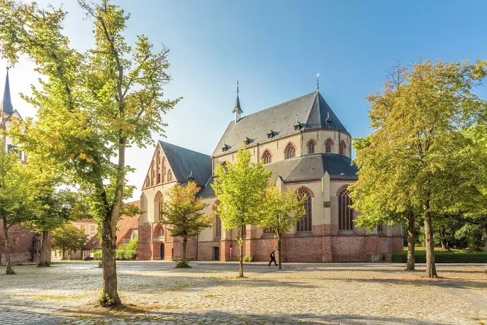 Framed Print : Ludgeri Church on the market square in Norden, East Frisia, Lower Saxony, Germany