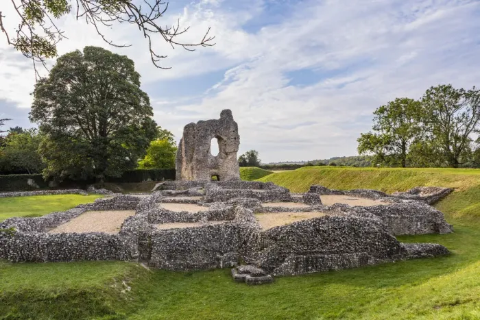 Framed Print : Ludgershall Castle & Cross, Ludgershall, Wiltshire, England, United Kingdom Framed Print : Ludgershall Castle & Cross, Ludgershall, Wiltshire, England, United Kingdom